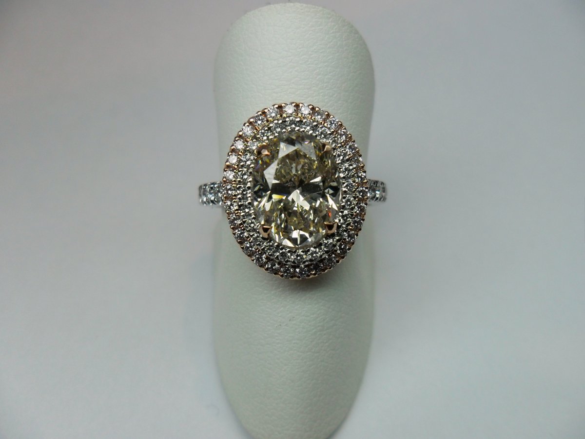 Oval Entourage Ring 2.51 crt.